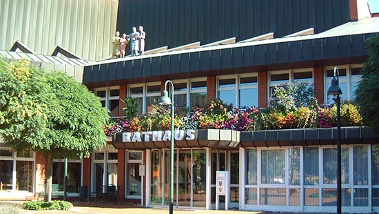 Rathaus Steinhagen mit Chor