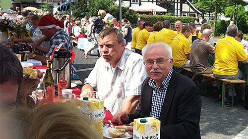 Klaus Besser Sommerfrühstück